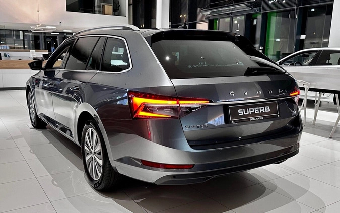 Skoda Superb cena 185990 przebieg: 4, rok produkcji 2024 z Międzybórz małe 79